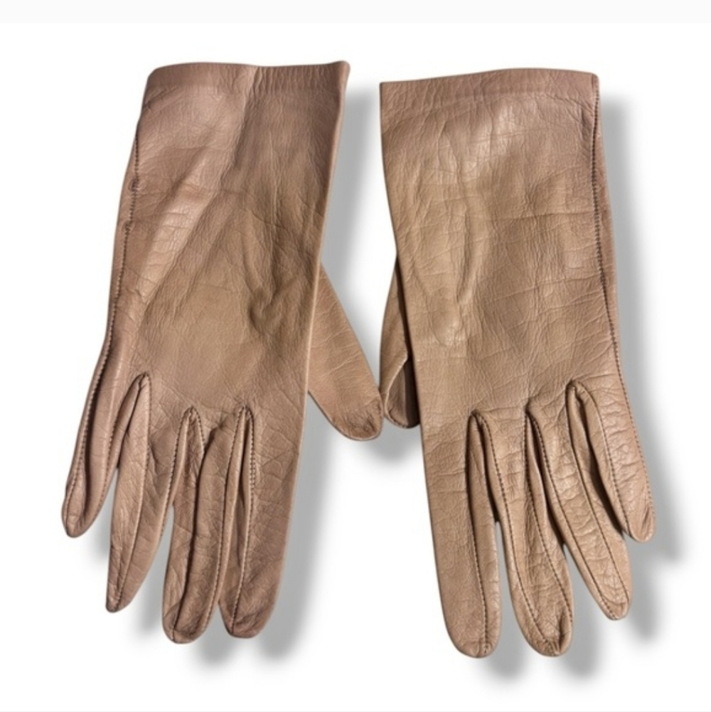 VINTAGE Tan Calfskin Wrist Length Gloves Size 6 1/2 VINTAGE